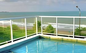 Flat 404 Beira Mar na Praia do Bessa com Piscina Rooftop e Vista Oceânica